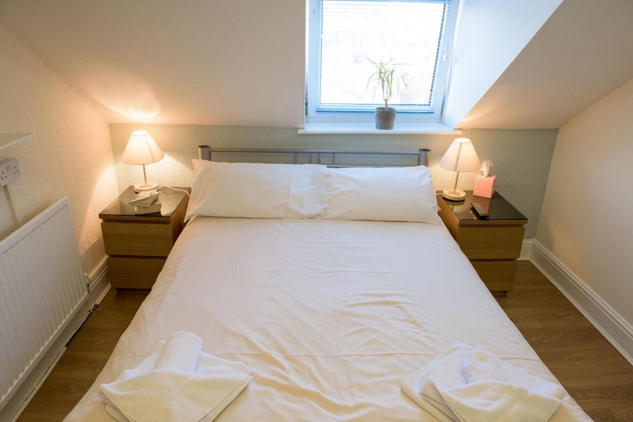 סוואנסי Leonardos Guest House מראה חיצוני תמונה