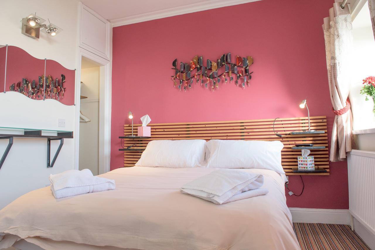 סוואנסי Leonardos Guest House מראה חיצוני תמונה