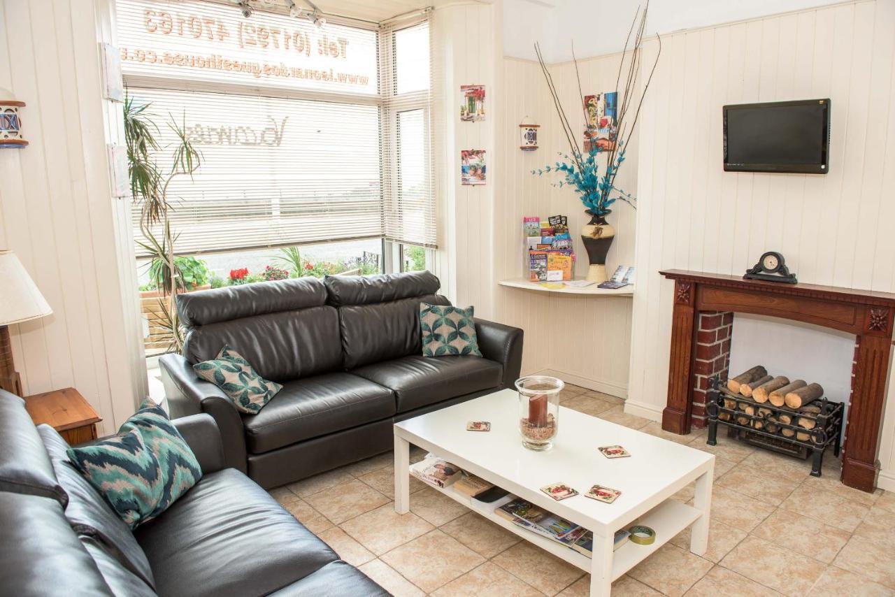 סוואנסי Leonardos Guest House מראה חיצוני תמונה